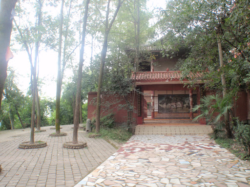 西林寺后院