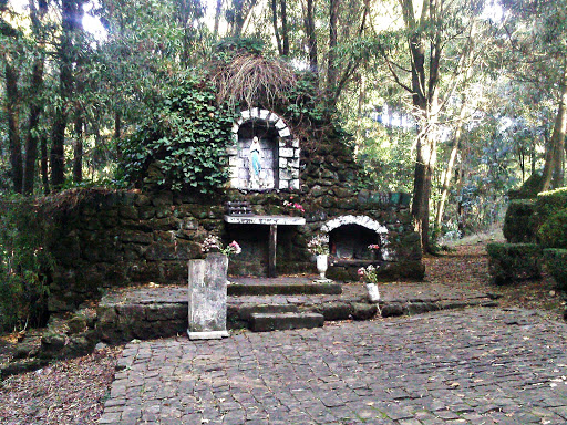 antigua gruta de la virgen cerro Curamavida