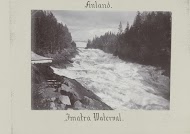 Stroomversnelling van Imatra in Finland met zicht op een brug over de rivier.