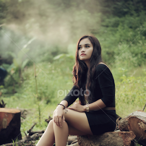 by Wawa BePe - People Portraits of Women