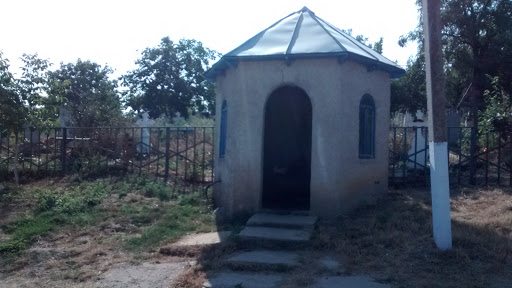 Old Cemetery West Entry