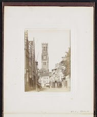 Steenstraat in Brugge met aan het einde het belfort