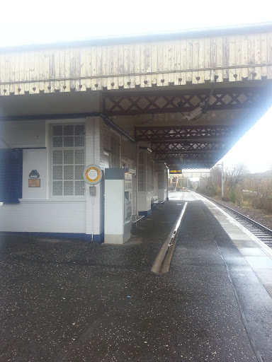 Muirend Railway Station