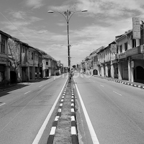 by Nicholas Lim - Black & White Buildings & Architecture