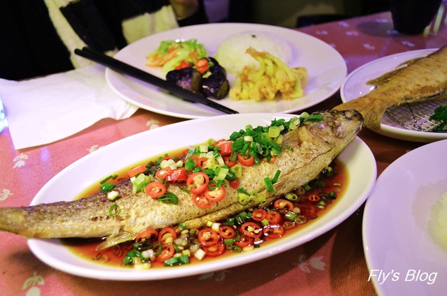 秋之戀咖啡簡餐，老饕都是為魚而來！