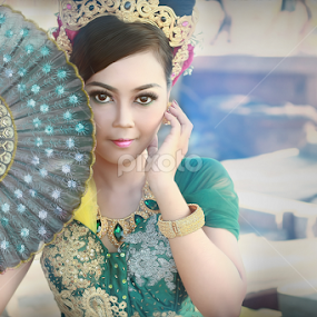 Balinese Modification etnic dress by Bli Cahaya - People Fashion