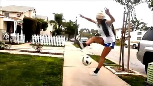 Mujeres en Fútbol Estilo Libre