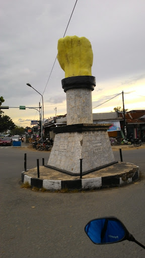 Simpang Tinju Monument