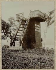 Uitkijktoren aan de waterkant