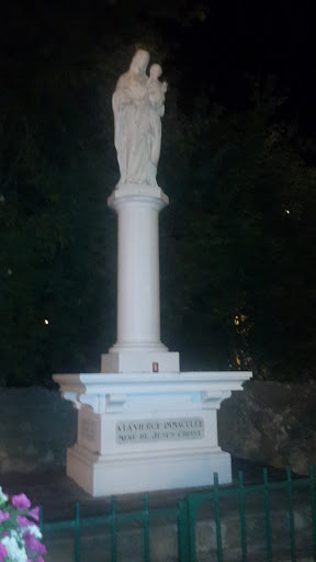 Vierge Marie - Camaret Sur aygue. 