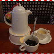 茶自點複合式餐飲