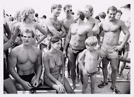 Leden van het sport- en fitnesscentrum Stoker op het strand van Hoek van Holland