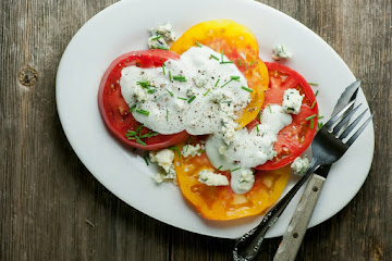 Tomato Blue Cheese Salad