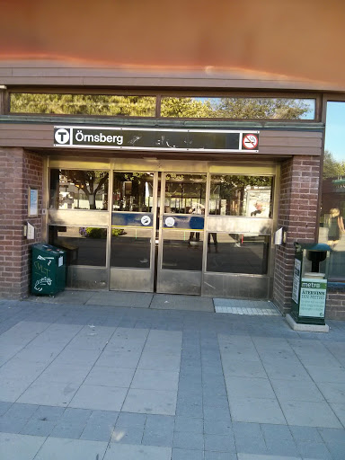Örnsberg Subway Station 