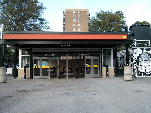 Station de Métro Saint Laurent