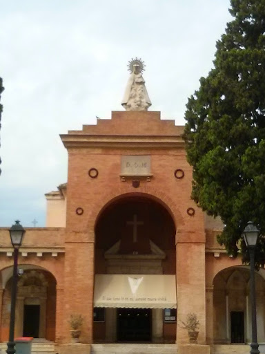 Iglesia Del Cementerio