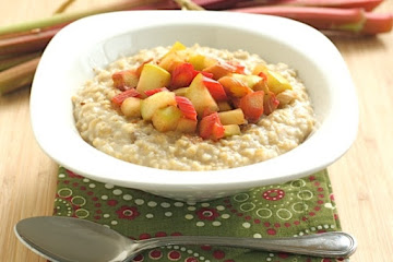 Steel Cut Oats with Rhubarb and Apple Topping