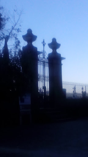Cemitério De Sousa