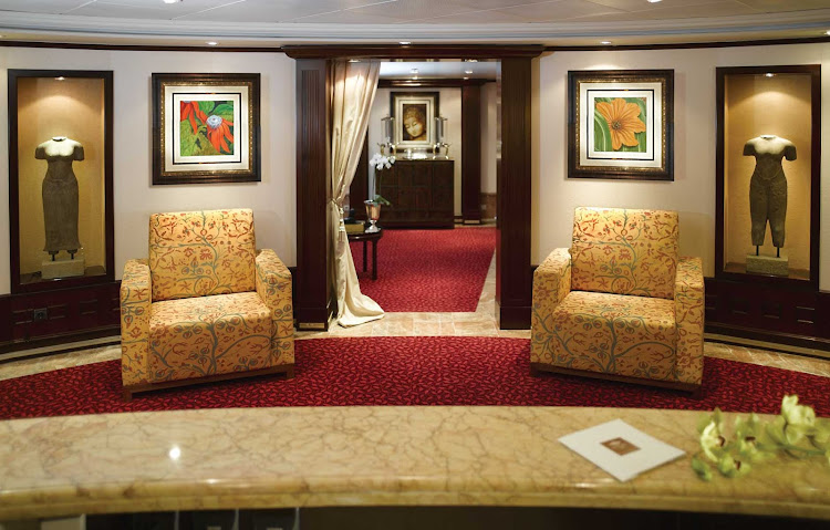 Canyon Ranch SpaClub aboard Oceania Insignia is a luxurious wellness retreat to help you unwind during your sailing.