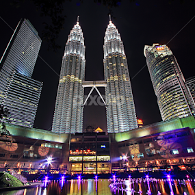 Kuala Lumpur Twin Tower by Steven De Siow - Buildings & Architecture Office Buildings & Hotels
