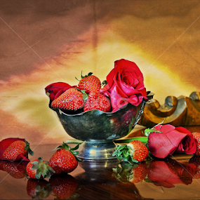 Colorata este gata:))Capricii...fara ziduri:) by Neli Dan - Artistic Objects Still Life