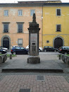 Fontana Di Piazza Alessandro D'Ancona