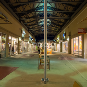 by Daniel Douriet - City,  Street & Park Markets & Shops