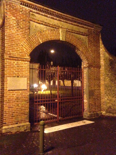 Porte Charles Peguy
