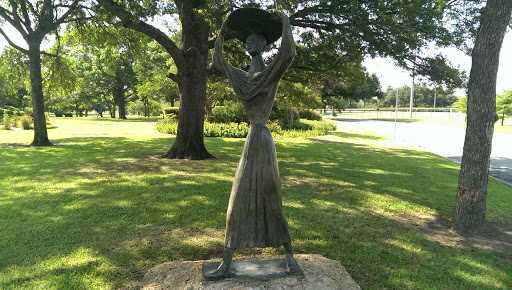 Woman of Honor Statue