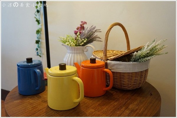 Za'kafe雜貨茶屋║日系雜貨小舖擄獲少女心。日本迪士尼商品。茶飲,手作點心~手工雜貨