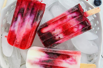 Firecracker Berry Frozen Yogurt Pops