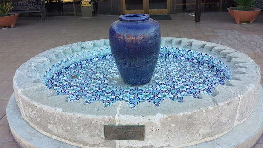 Cántaro Fountain 