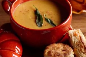 Butternut Squash &amp;amp; Apple Soup