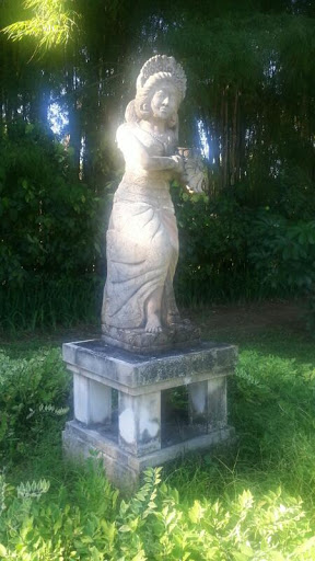 Balinese Lady Statue