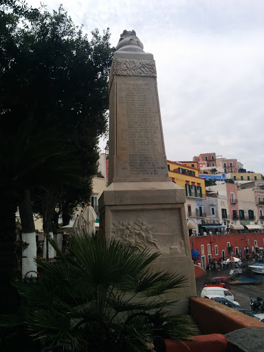 Monumento Ai Caduti Di Ponza