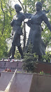 Памятник Маншук Маметовой