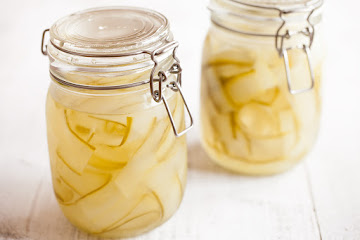 Sweet and sour cucumber lints