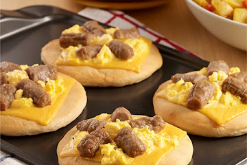 Mini Breakfast Pizzas