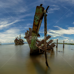 Vertorama of 3 stitched photos by Marc James - Transportation Boats