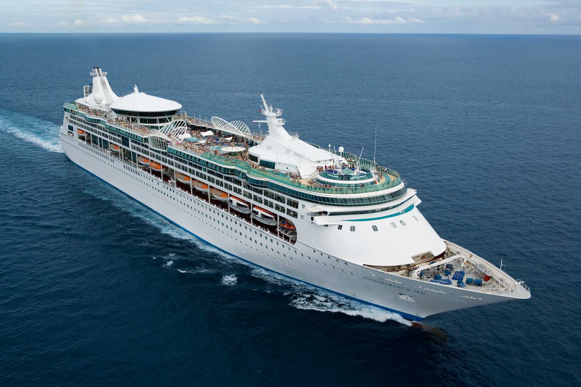 Круизы в июле 2024. Enchantment of the Seas. Enchantment of the Seas 5*. Royal Caribbean Cruises Ltd. Морской лайнер.