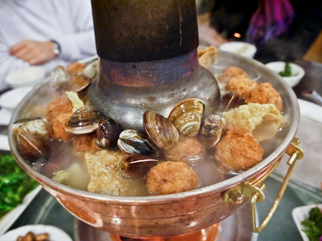 吃酸菜白肉鍋 成家小館 (仁愛店)