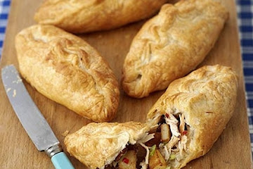 Spicy chicken & bacon pasties
