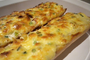 Aioli Asiago Cheese Bread 