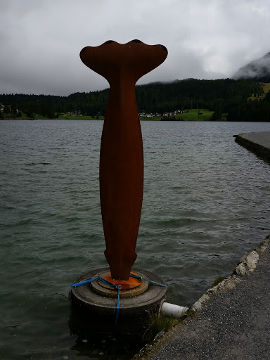 Skulptur im See