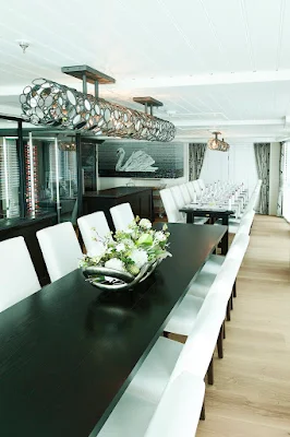 At Erlebnis Chef’s Table Restaurant on AmaVerde, watch a private chef prepare a tasting menu in the classy 24-seat venue. 