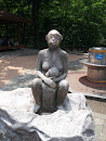 Mother And Child Monkey Statue