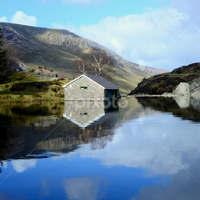 calm lakes at Ogwen by Marie Leather - Landscapes Waterscapes