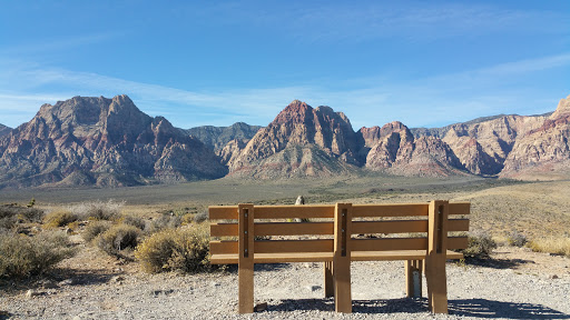 Red Rock Recreation Area Scenic Bench
