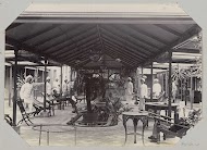 Interieur van een salon met personeel in het Royal Hotel te Durban, Zuid-Afrika