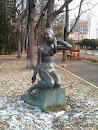 Скульптура Девушки